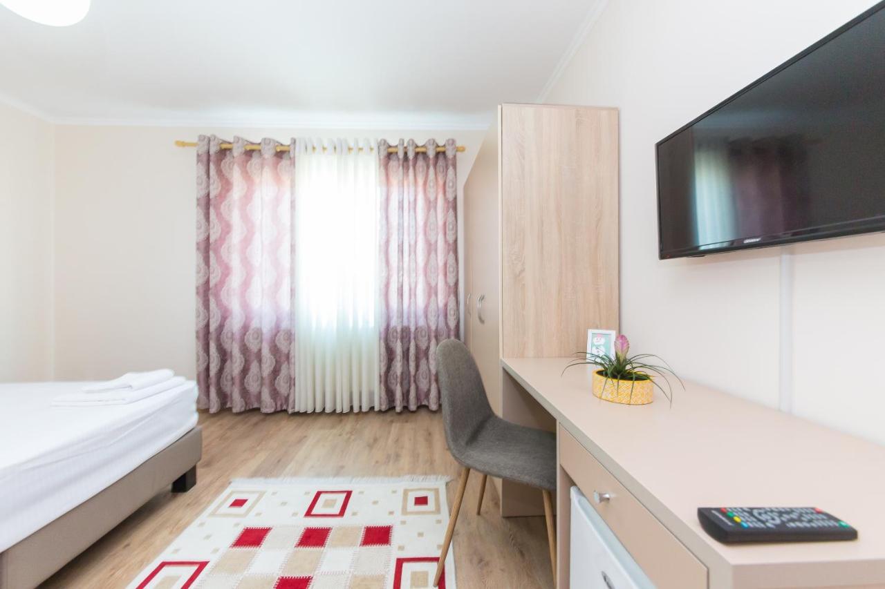Hotel Heritage Tirana Exteriör bild